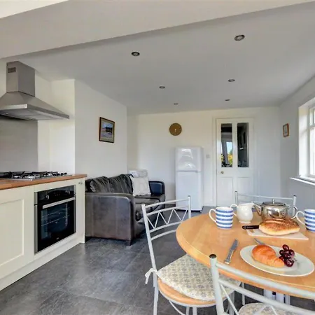 The Holbrooks Garden Holiday home