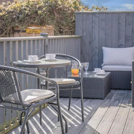 1 Bed In Whitby Oc-r566 *