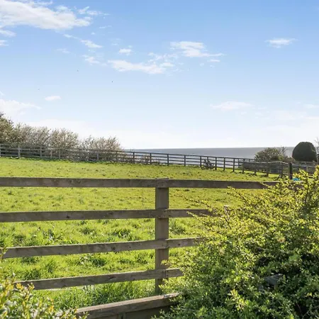 1 Bed In Whitby Oc-r566 Robin Hood's Bay