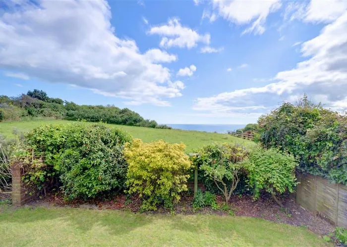 1 Bed In Whitby Oc-r566 * Robin Hood's Bay